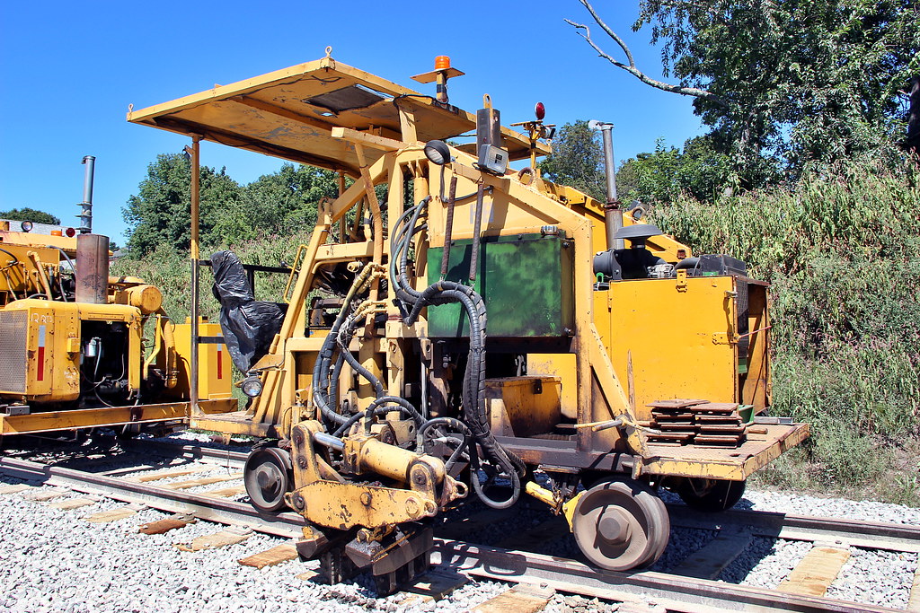 Track Maintenance Equipment Taken in Hopedale, Massachuset… Flickr