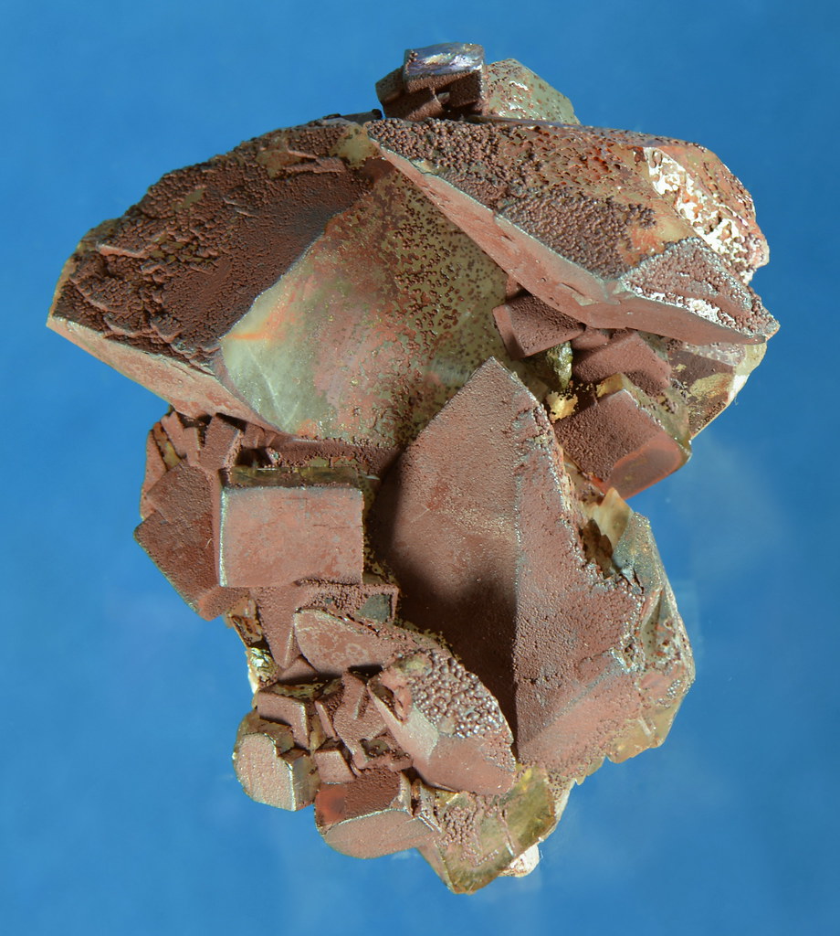 Calcite & Fluorite with Hematite coating Pea Ridge Mine,… Flickr