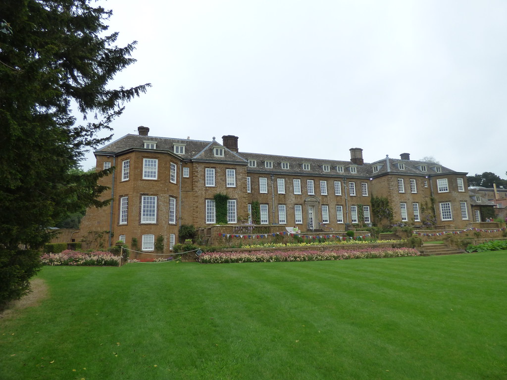 Upton House and Gardens A late May Bank Holiday Monday vis… Flickr
