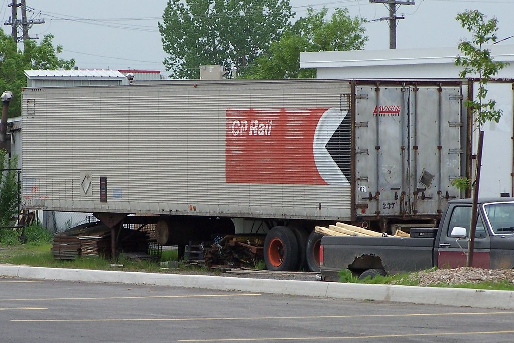 Lavigne Truck Lines Inc ex CP Rail CPPZ 45' foot intermoda… Flickr
