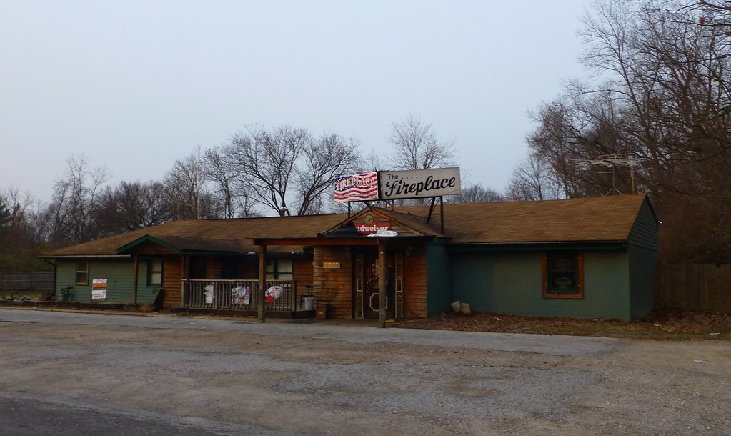 The Fireplace Bar Tree Court near Valley Park, MO_P10506… Flickr