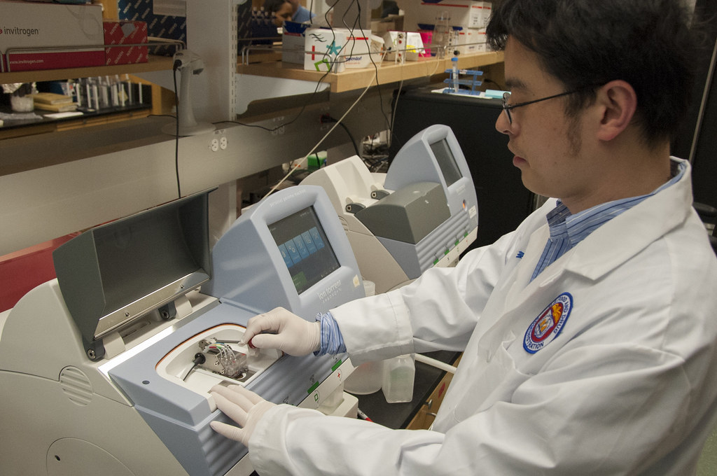 FDA Center for Food Safety & Applied Nutrition (CFSAN) 698… Flickr