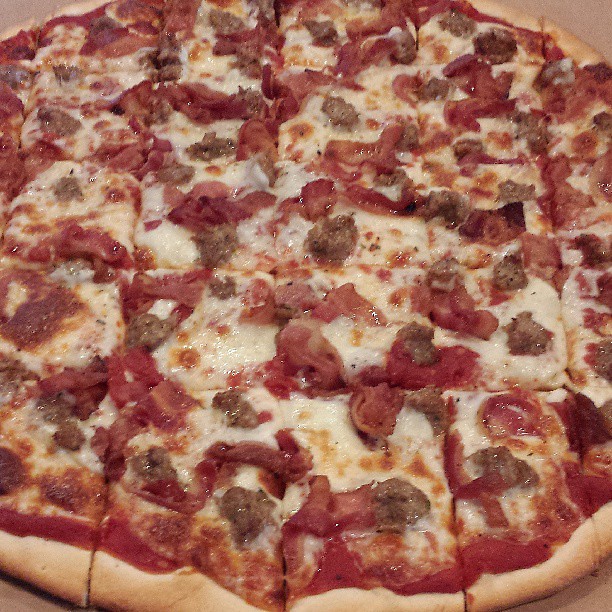 Applewood Smoked Bacon & Sausage... PieEyed Pizzeria Flickr