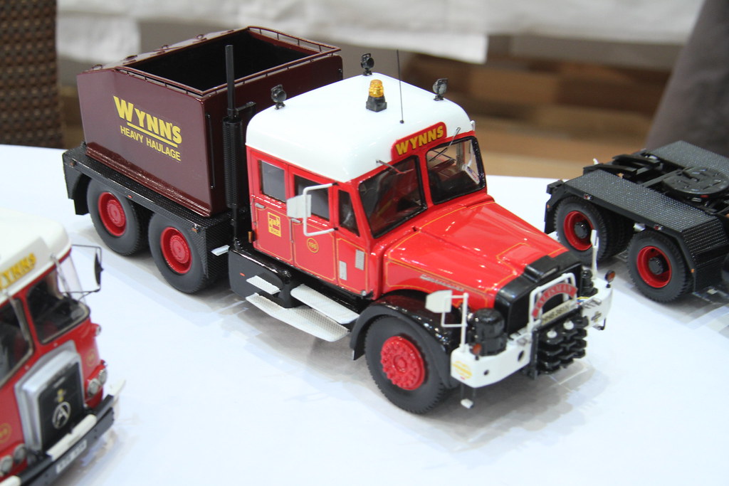 HEMS 2012 Mike Roach (4) The Heavy Equipment Model Show 20… Flickr