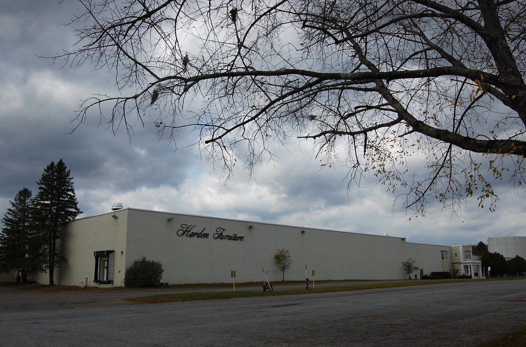 Harden Furniture Showroom McConnellsville, NY The Harden… Flickr