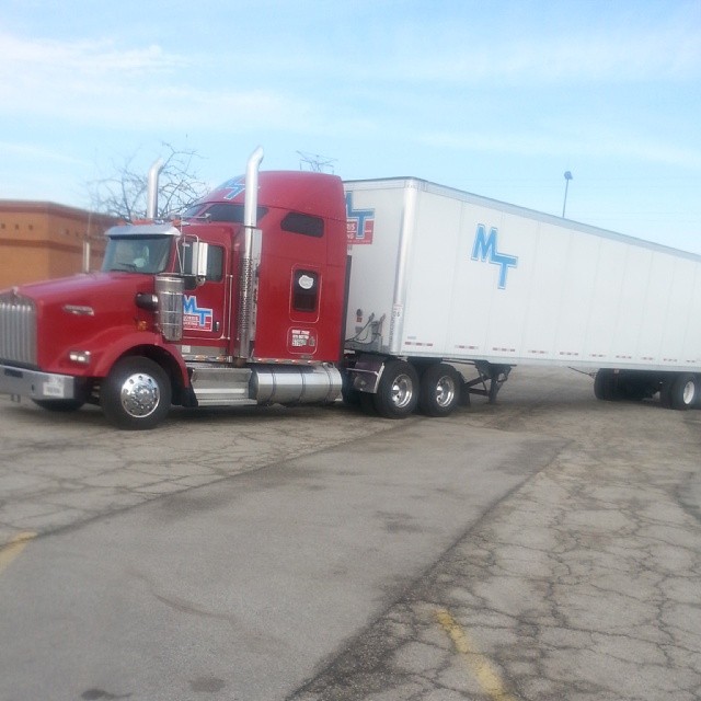 MORRIS TRUCKING OF COLUMBUS,INDIANA KENWORTH T800 derrick higgins