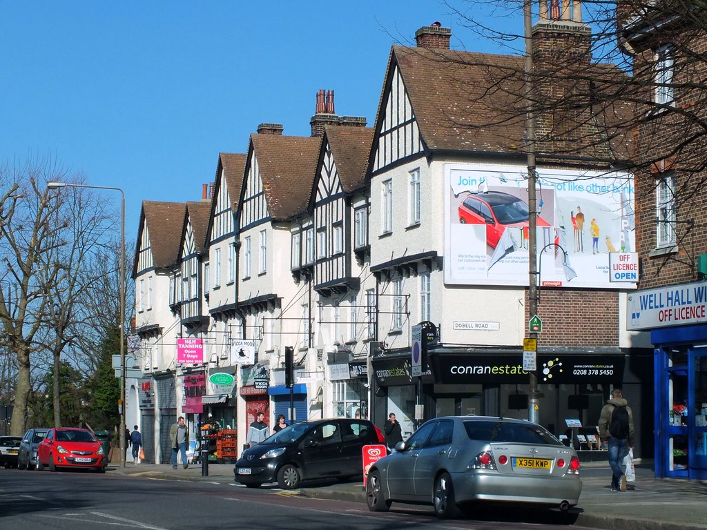 Well Hall Road SE9 Eltham, London Waterford_Man Flickr