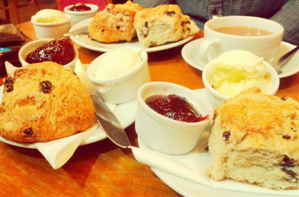 Cornwall so it's cream on top of jam, right? A Cavendish c… Flickr