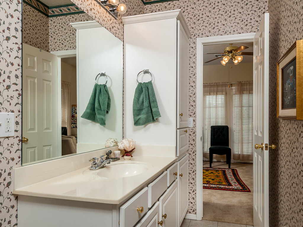 Vintage Gardens 1800 NW 161 St Edmond OK Bathroom Bill Wilson