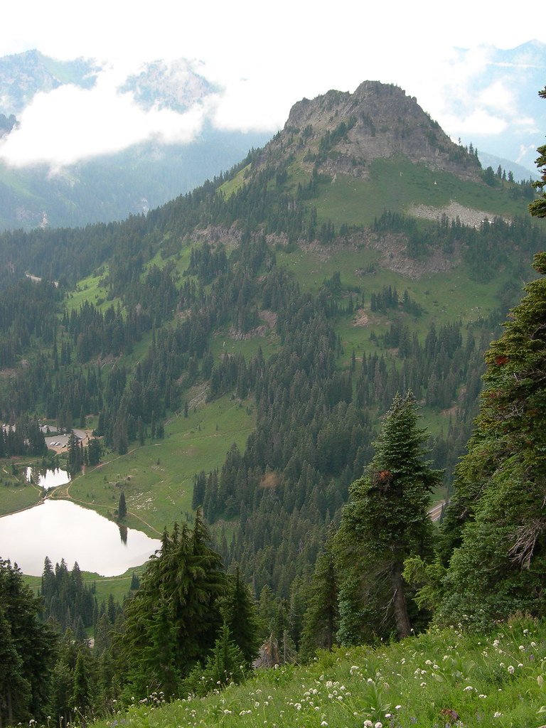 Naches Yakima and Lake Tipsoo seen from Naches Rainier Peaks Flickr