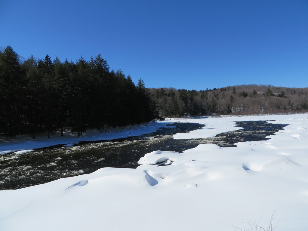 GrenvillesurlaRouge, Québec Rivière rouge Gilles Douaire Flickr