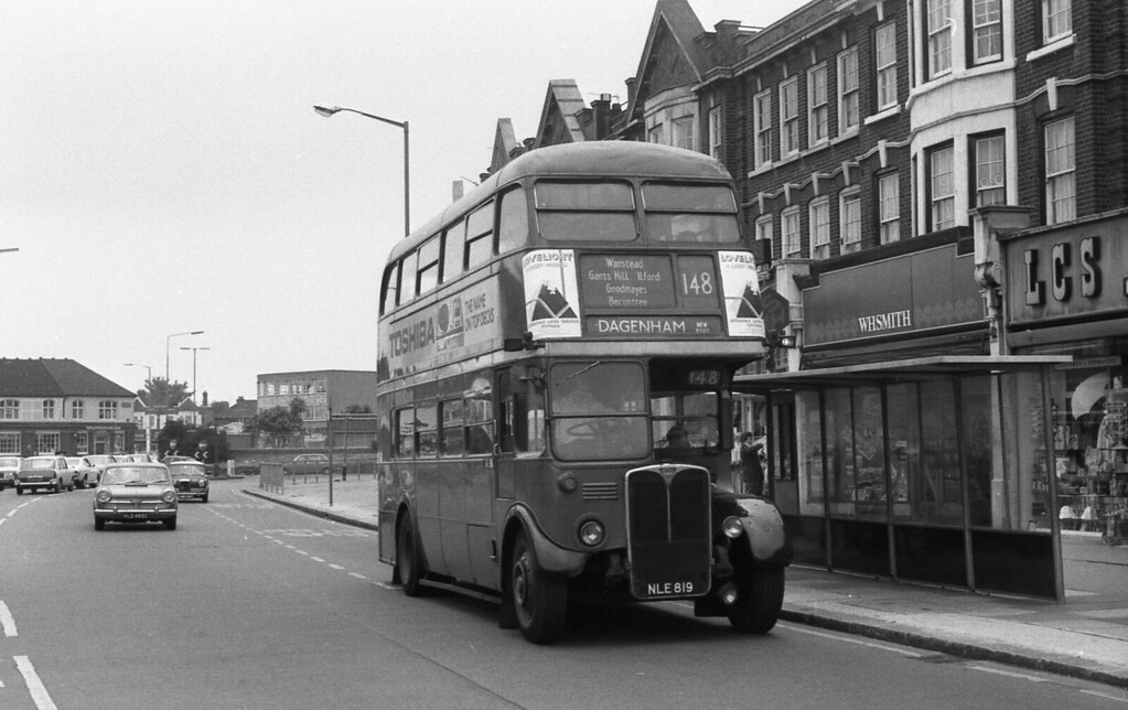 Gants Hill Before OPO conversion of the 148 in 1977 an RT … Flickr