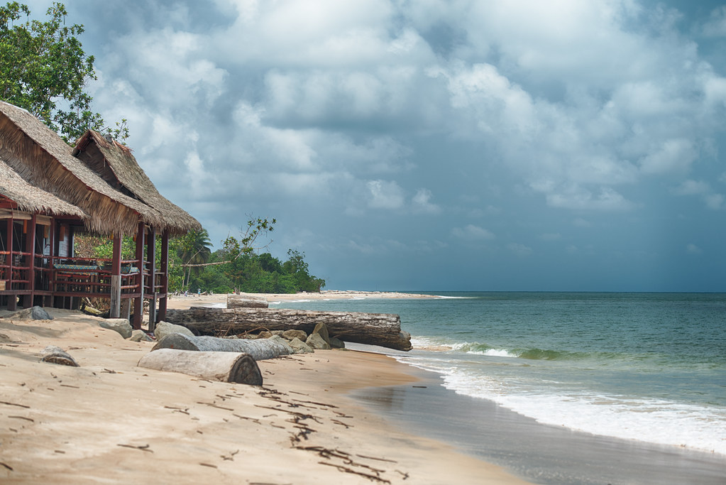 La Baie des Tortues Luth Waterfront Read the blog about th… Flickr