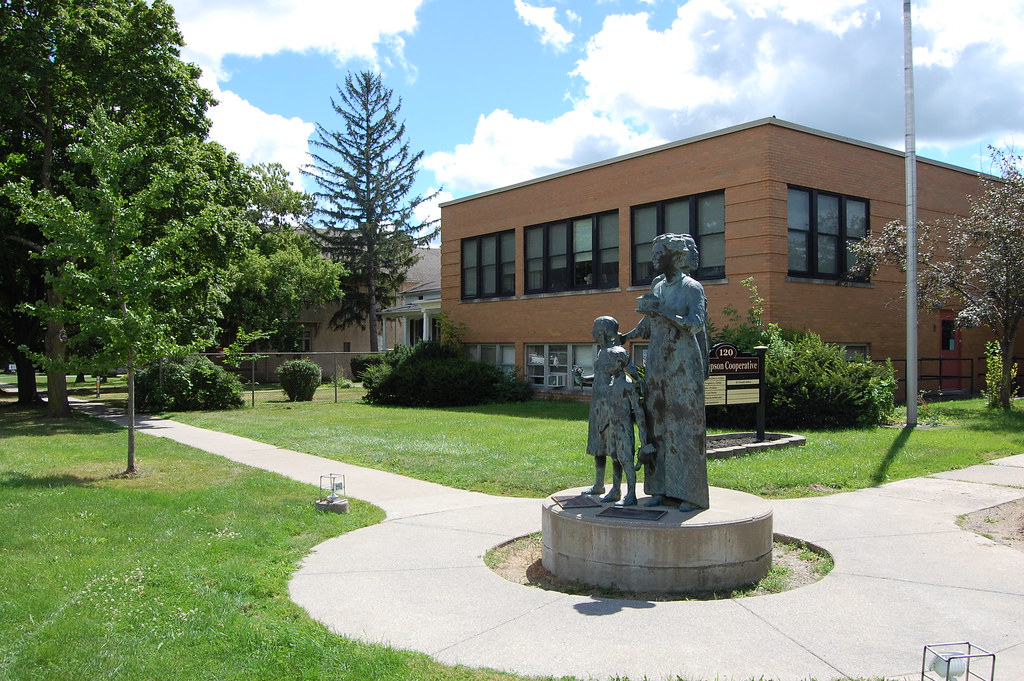 Thompson Sculpture Canandaigua, NY Another view of the s… Flickr