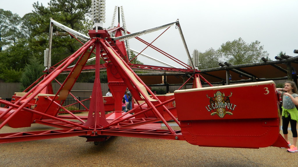 Le Catapult Le Catapult New France hamlet, Busch Gardens W… Flickr