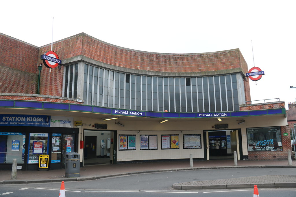 Perivale Underground Station 18/02/2017 Brian S Flickr