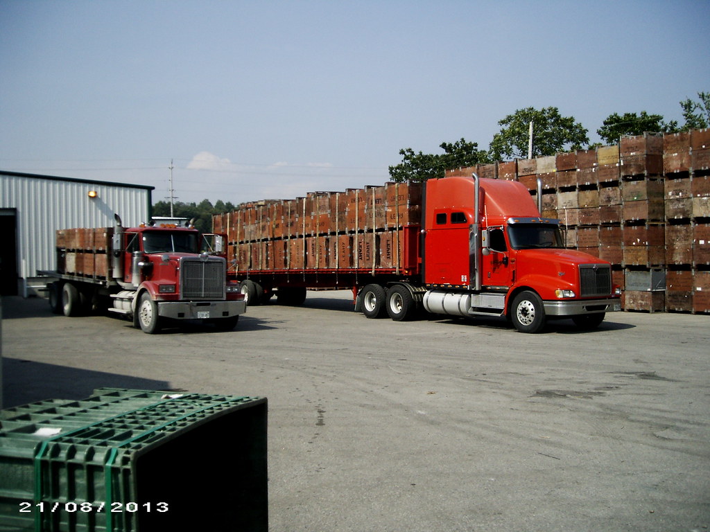 APPLE TRUCKS a photo on Flickriver