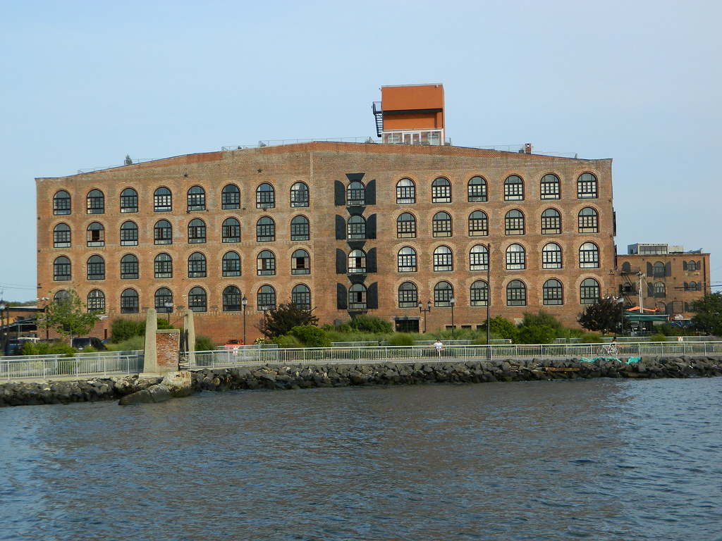 Fairway, former Red Hook Stores At the foot of Van Brunt, … Flickr