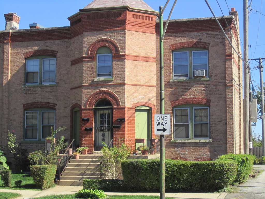 Pullman House Walk 2013 017 AndiMarie777 Flickr