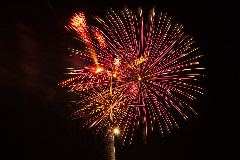 Independence Day Fireworks 2016 At Reeves Park in Norman, … Flickr