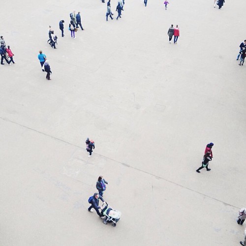 Pola petempatan berselerak. Zana Fauzi Flickr