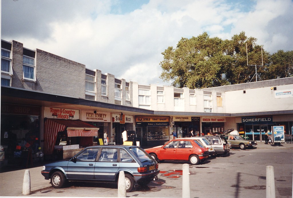 WIMBORNE RD. KINSON. BOURNEMOUTH. DORSET. c1997 The shops … Flickr