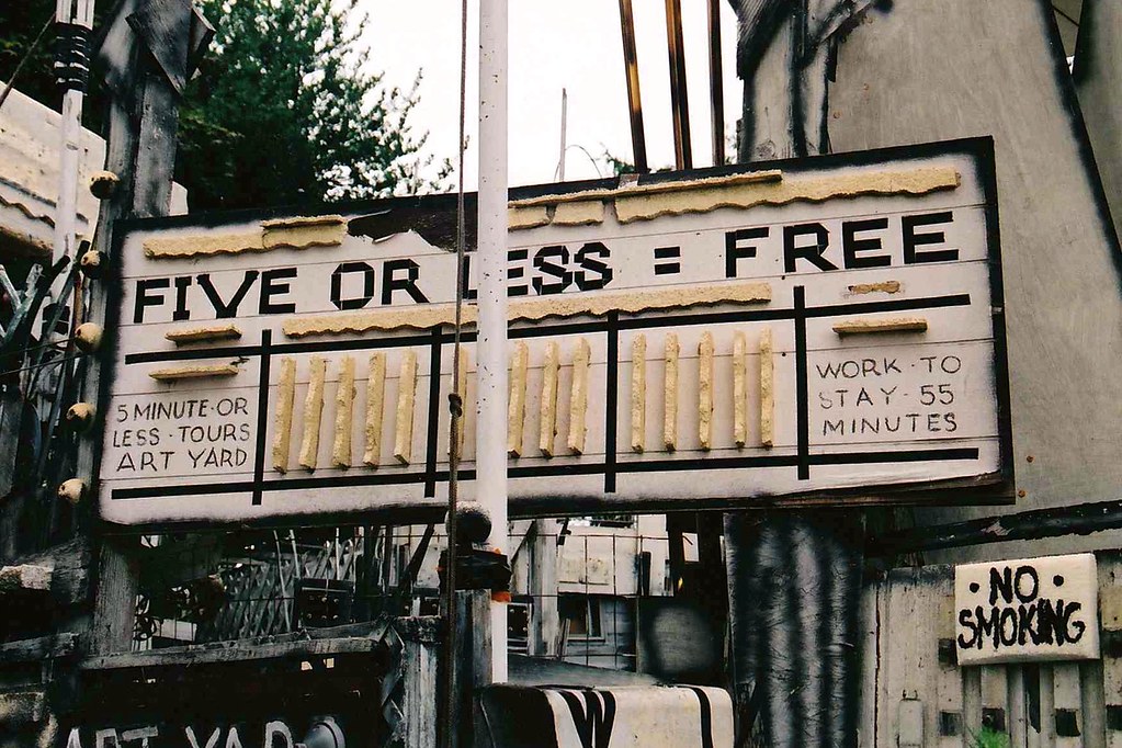 Richard Tracy's Art Yard (AKA Richart's Ruins) Located Ce… Flickr