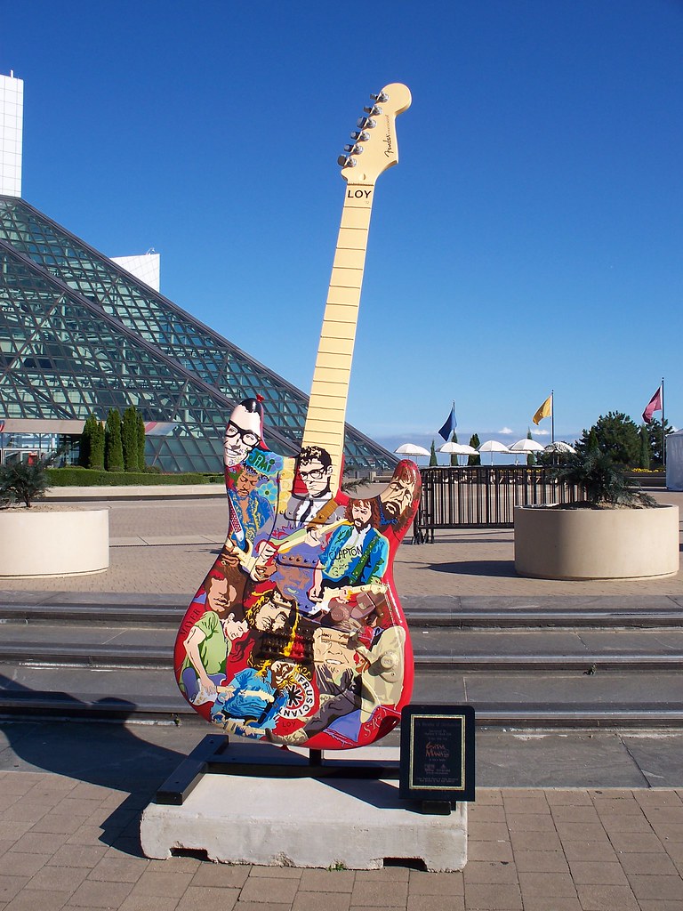 OH Cleveland Electric Guitar 8 Electric guitar statue at… Flickr