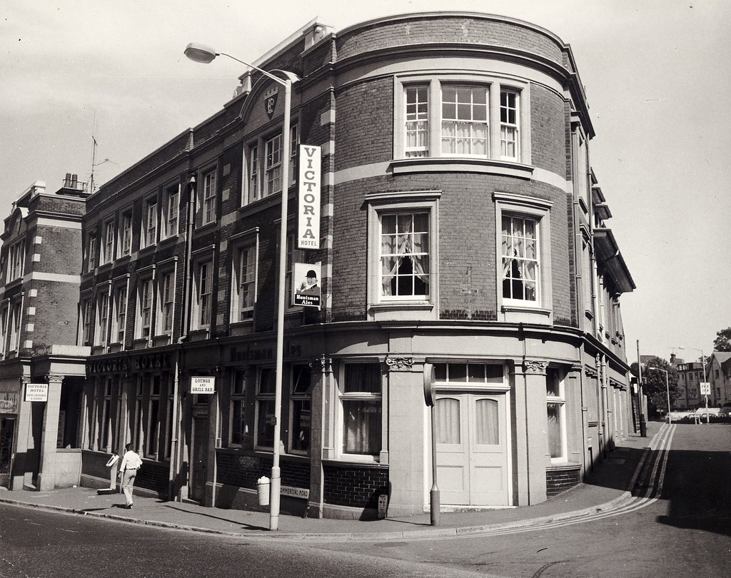 THE VICTORIA HOTEL / PUBLIC HOUSE. 102106 COMMERCIAL RD. … Flickr
