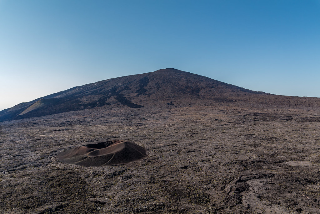 20130926IMG_1157piton_de_la_fournaisecratere_Formica_Le… Flickr