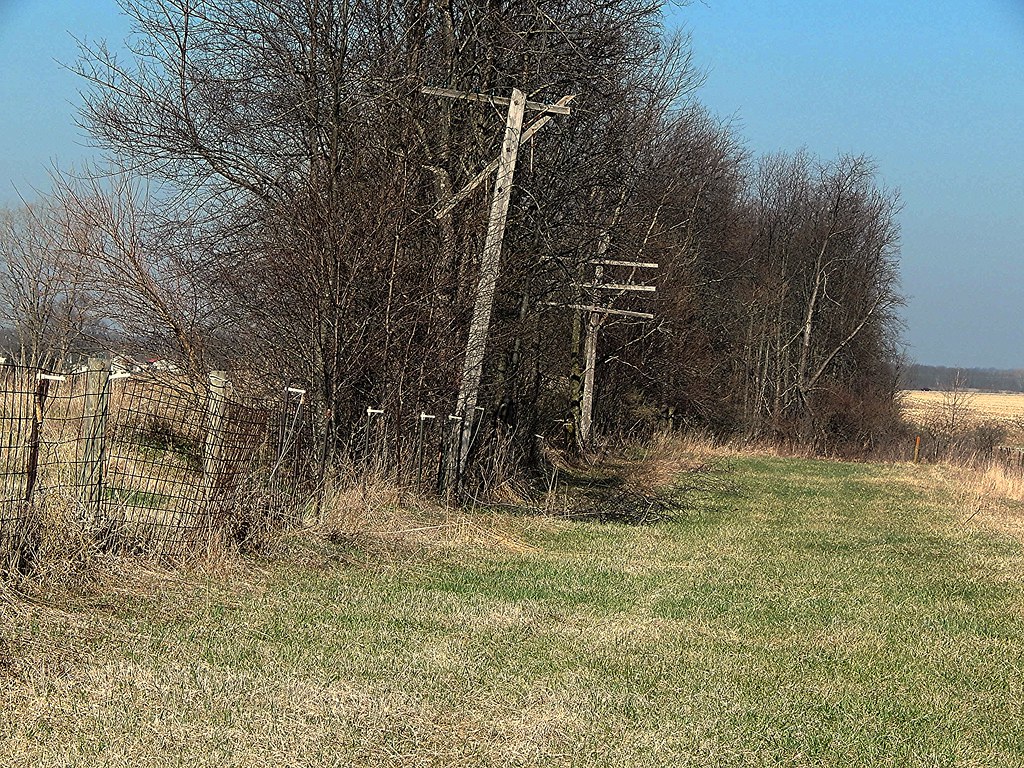 Erie Lackawanna ROW at Laketon Indiana Looking west from C… Flickr