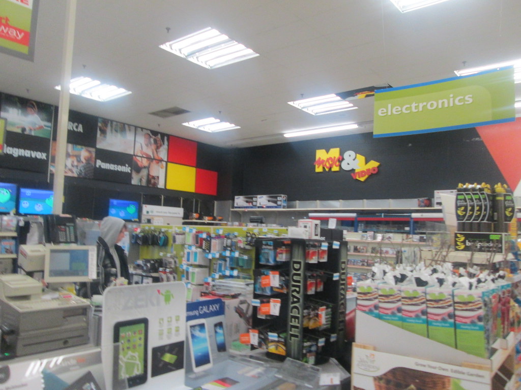 Horseheads Kmart Interior 29 Retro electronics. … Flickr