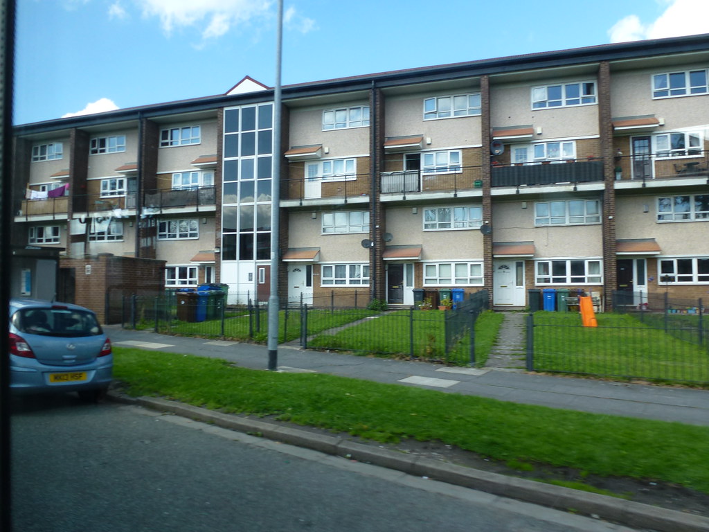 Oak Lane, Hillock Estate a photo on Flickriver