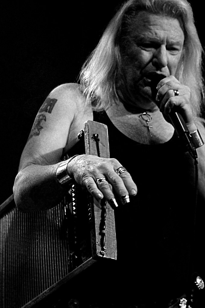 Jim Dandy Mangrum DSC08495 Black Oak Arkansas live at Th… Flickr