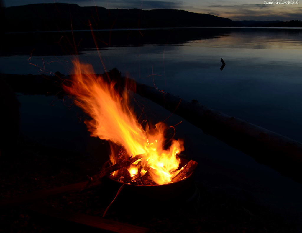Lakeside Campfire Canim Lake 100 Mile House, BC Tania Simpson Flickr