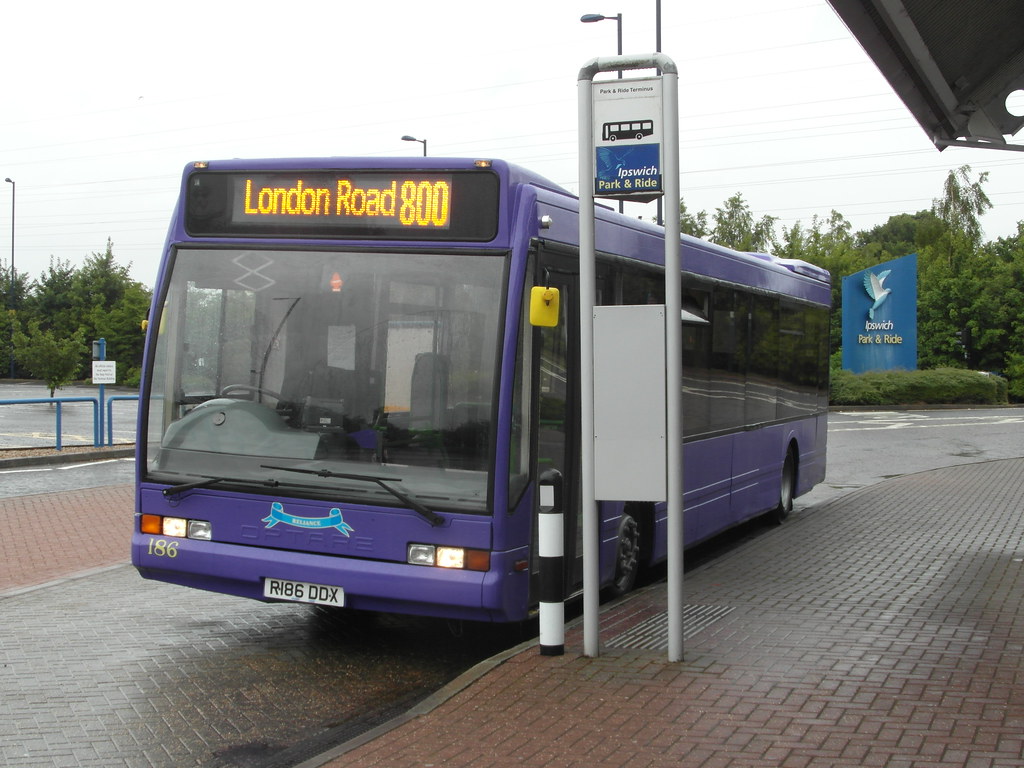 R186DDX (Ipswich, London Road Park & Ride) 28062013 (2) Flickr