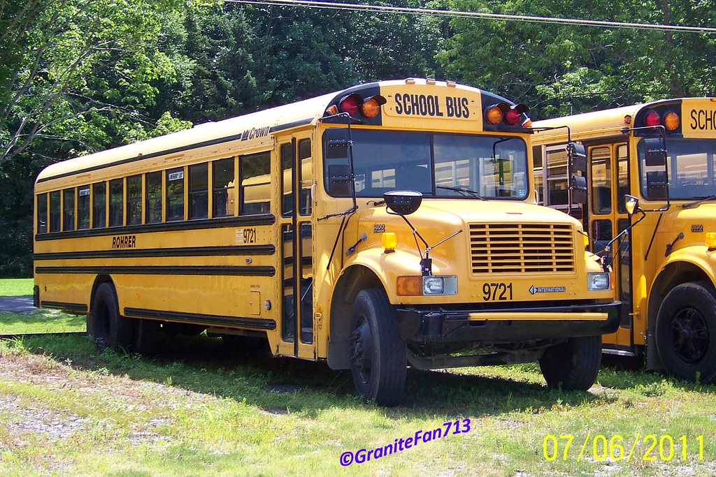 1997 Crown International 3800 Trucks, Buses, & Trains by