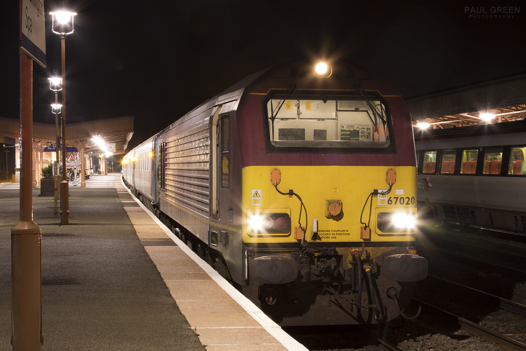 67020 waits departure time at Leamington Spa working 1T62 … Flickr