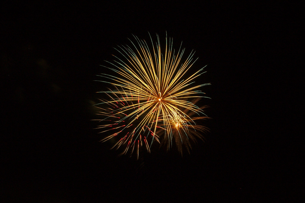 Independence Day Fireworks 2016 At Reeves Park in Norman, … Flickr