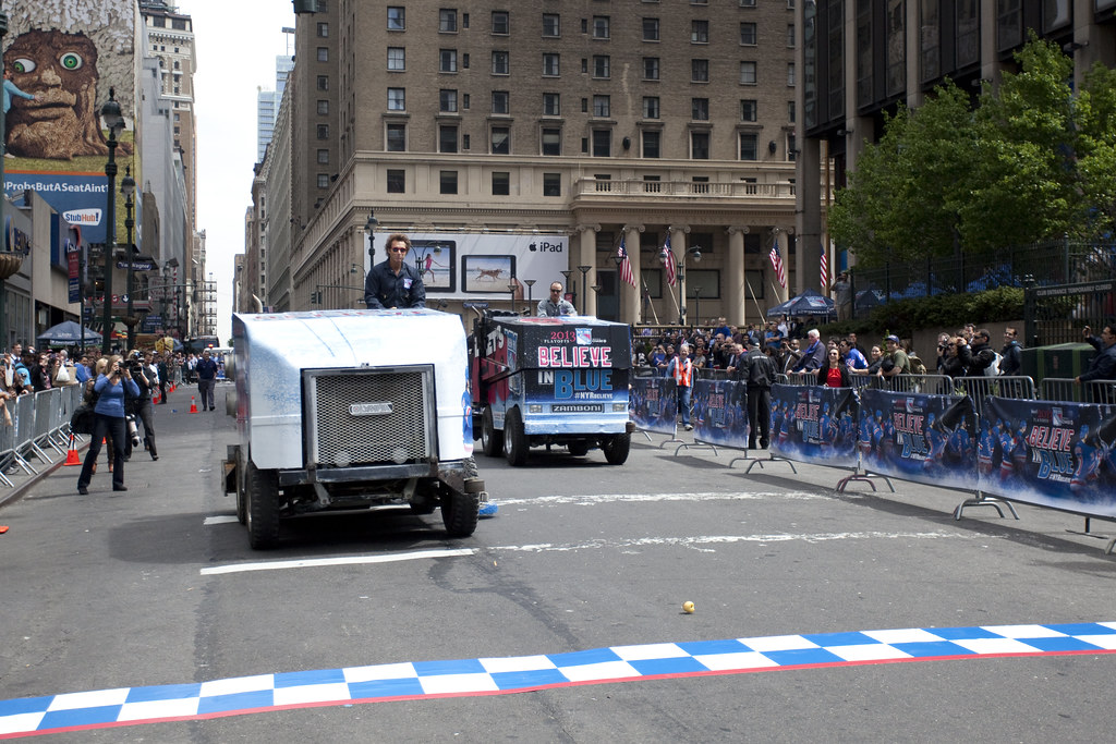Zamboni Race Ron Duguay and Stéphane Matteau race Zambonis… Flickr