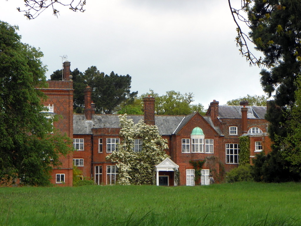 GOC St Paul's Walden 003 St Paul's Walden Bury A distant … Flickr