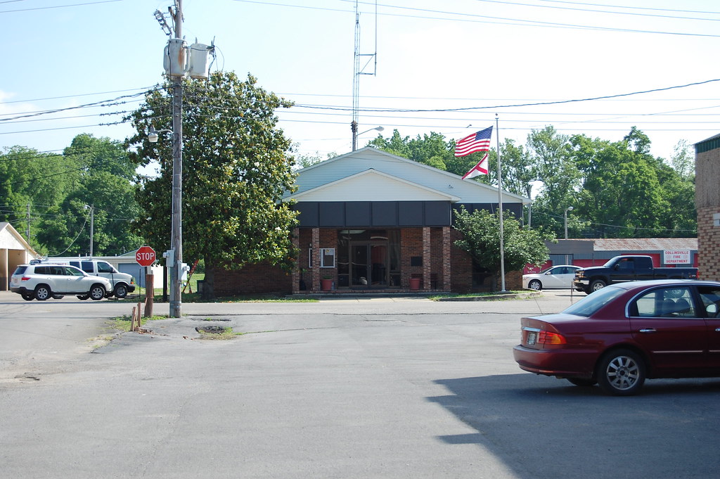 City Hall Collinsville City Hall, behind buildings on Main… Flickr