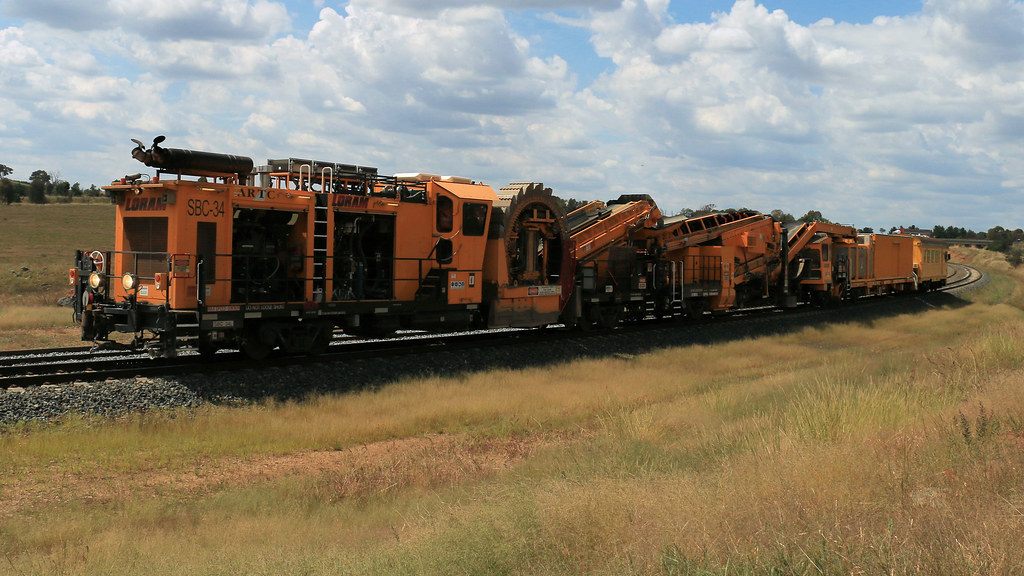 ARTC; LORAM Shoulder Ballast Cleaner Australian Rail & T… Flickr