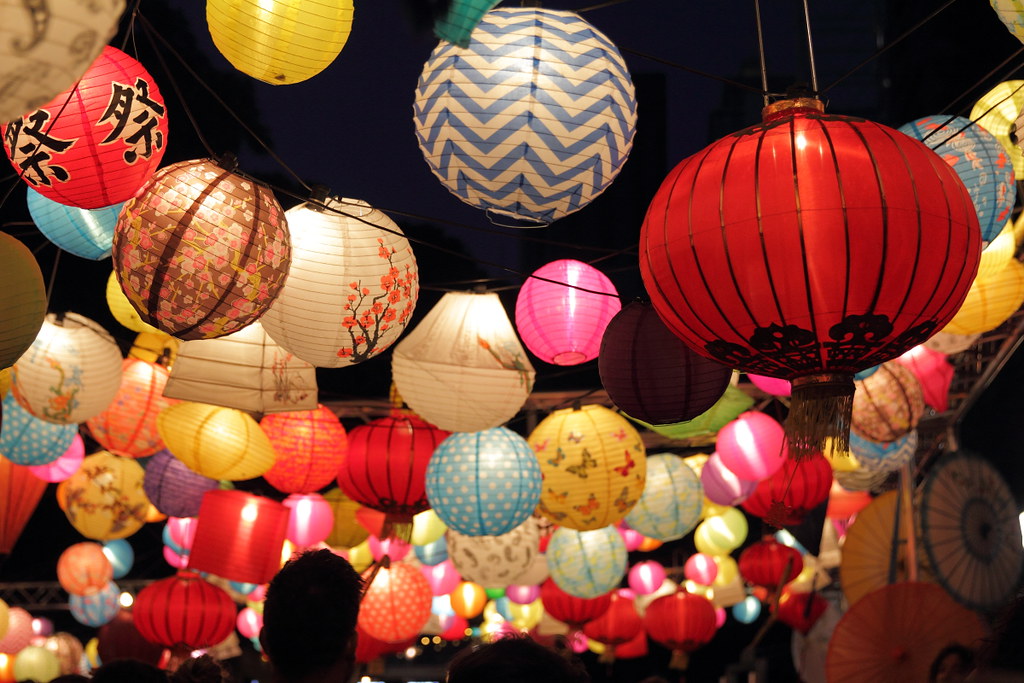 IMG_0364 Lanterns Kenya Chan Flickr