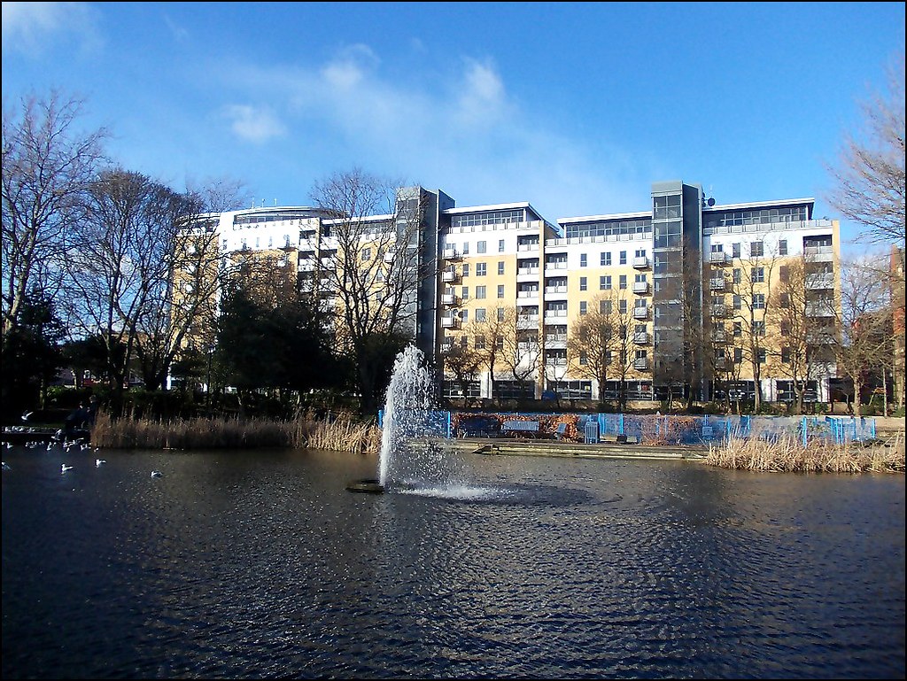 Queens Court .. Luxury apartment block situated along side… Flickr