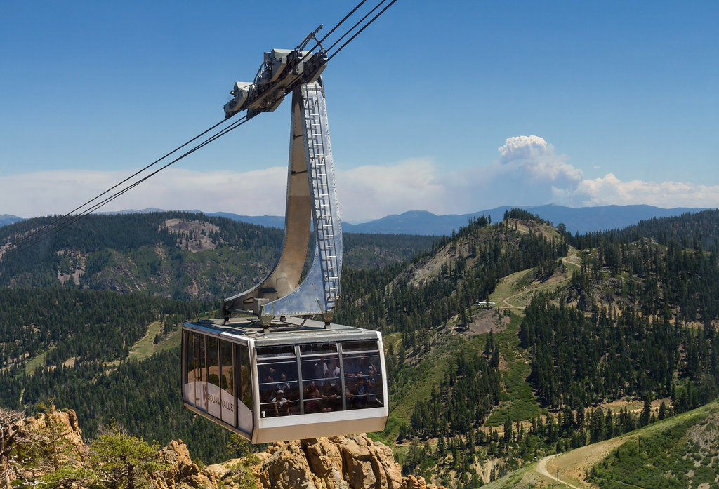 Squaw Valley Gondola Sierra Nevada 2013 wikiphotographer Flickr