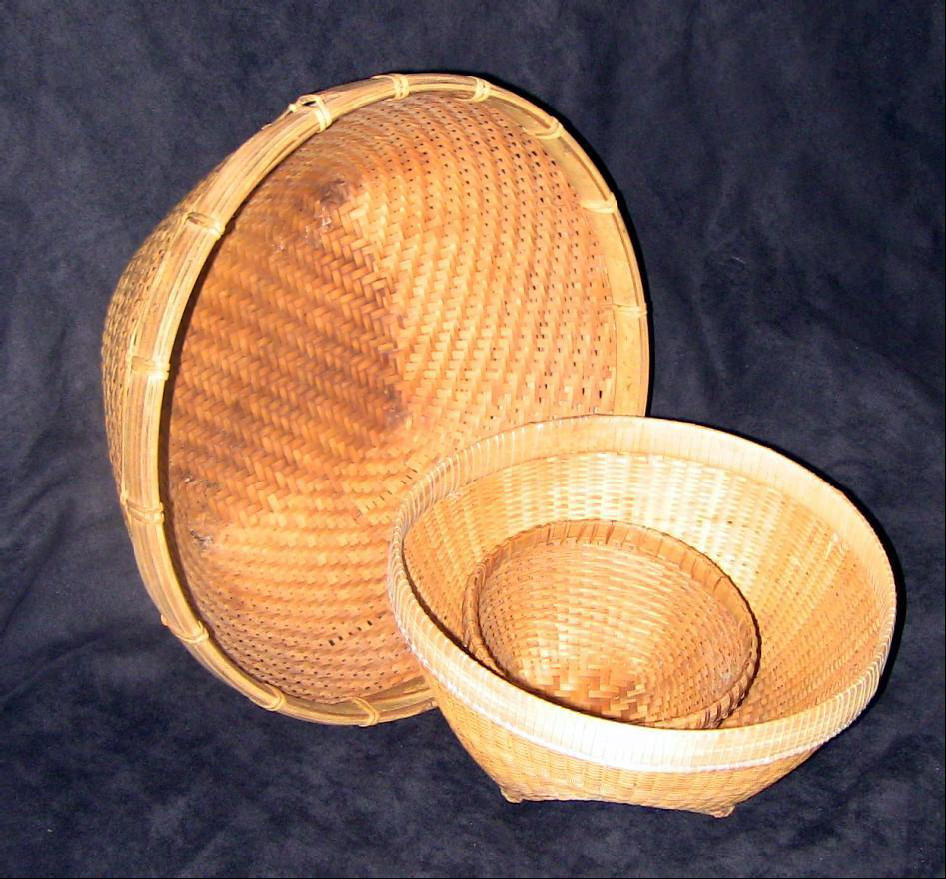 Kemosak bamboo baskets Lombok ; woven bamboo strips with s… Flickr