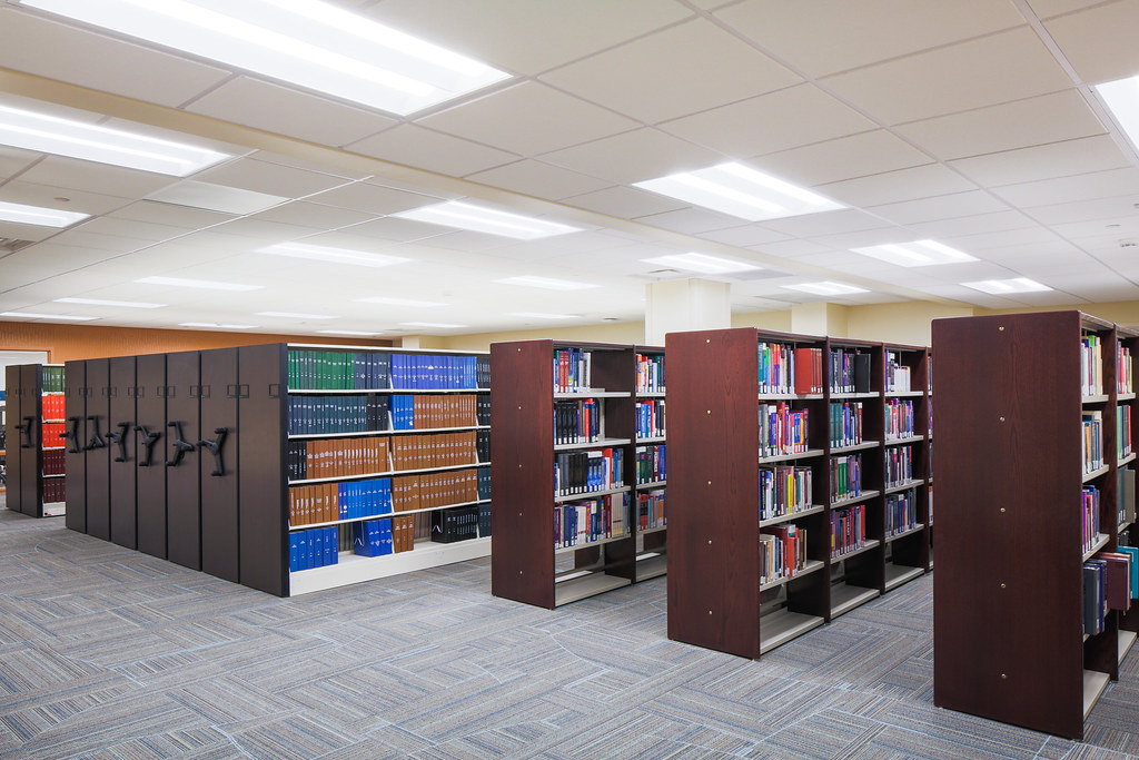 Preston Medical Library offers individual study areas. Flickr