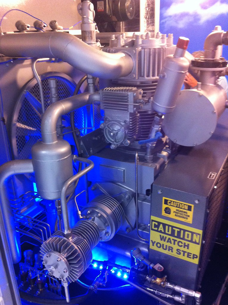 Act Expo 024 BAUER COMPRESSORS INC. Flickr