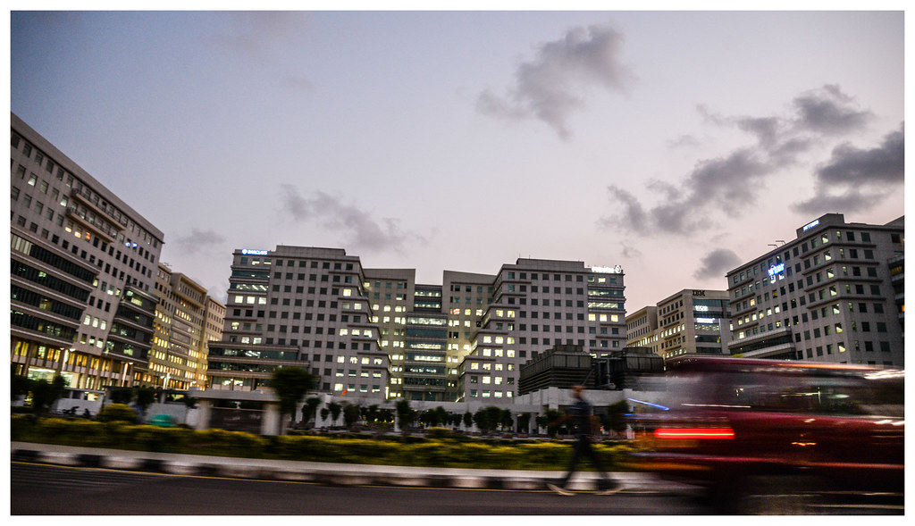 DLF IT Park a photo on Flickriver